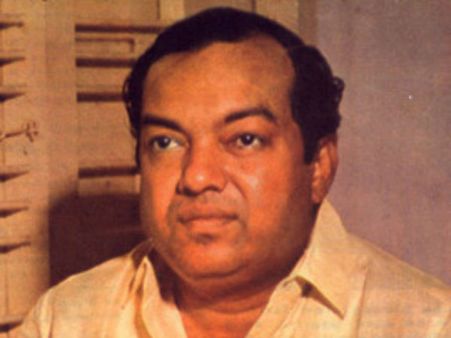 வீடு வரை உறவு,​​ வீதி வரை மனைவி,​​ காடு வரை பிள்ளை​.. கடைசி வரை​ மறக்க முடியாத கண்ணதாசன்!