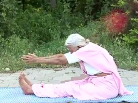 பாட்டிங்கன்னா பெட் ரெஸ்ட்லயே இருப்பாங்களா?... யார் சொன்னது?.... 98 வயது நானம்மாள் பாட்டியை பாருங்க!