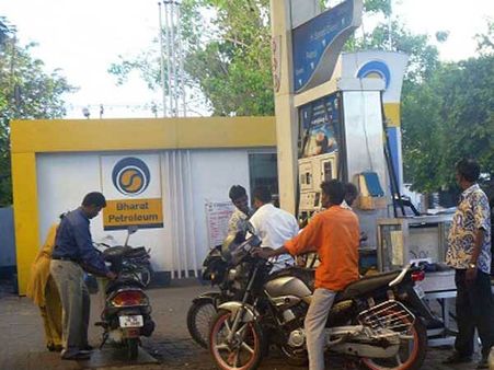 உலகம் பூராவும் பெட்ரோல் விலை ஏறுதாம்