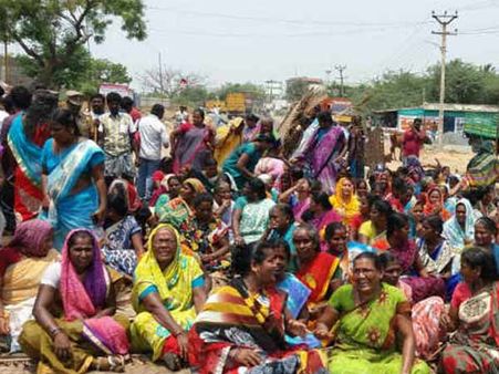 தஞ்சையில் எய்ம்ஸ் மருத்துவமனை அமைக்காததற்கு பொதுமக்கள் எதிர்ப்பு