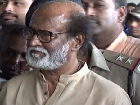 நீட் தேர்வால் மாணவி தற்கொலை செய்தது பரிதாபத்துக்குரியது- ஆழ்ந்த இரங்கல்: ரஜினிகாந்த்