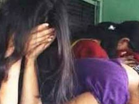 தெலுங்கு நடிகைகளை ஏமாற்றி பாலியல் தொழிலில் உட்படுத்திய ஆந்திர தம்பதி.. திடுக்கிடும் வாக்குமூலம்