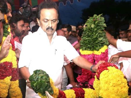 பிரதீபாவின் உடலுக்கு மு.க. ஸ்டாலின் நேரில் சென்று அஞ்சலி