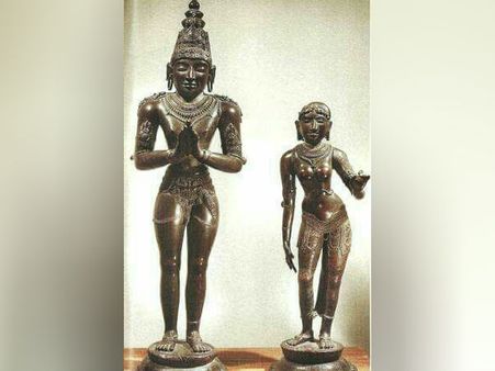 குஜராத்தில் இருந்து மீட்கப்பட்ட ராஜராஜன் சிலை.. துப்பாக்கி ஏந்திய போலீஸ் பாதுகாப்பு ஏற்பாடு