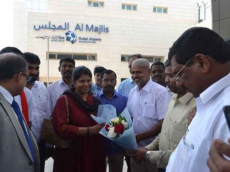 எம்பி கனிமொழிக்கு துபாயில் சிறப்பான வரவேற்பு! அதகளப்படுத்திய அமீரக திமுக!