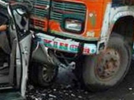 சென்னை அண்ணாசாலையில் விபத்து: லாரி மோதியதில் இருவர் பலி