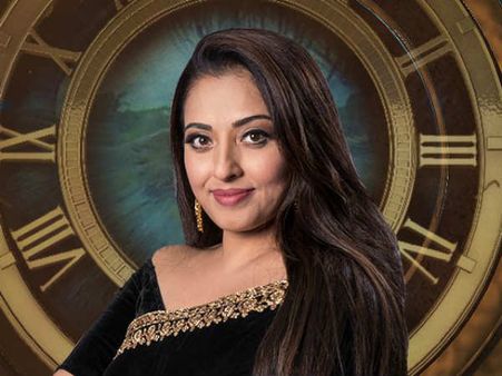 நெய் நெய் என செண்டுவை ஒதுக்கிய மும்தாஜ்!