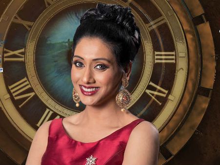 பிக்பாஸ் 2 : கட்டிப்பிடிக்கத் தெரியாமல் திணறிய செண்டு... ஈஸியாக தலைவியான வைஷூ!