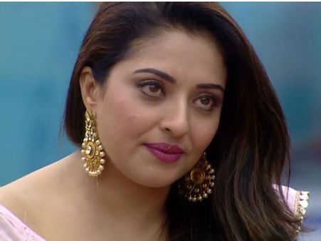 ‘பேயா’ டாய்லட்டைக் காத்தும் மும்தாஜுக்கு பிரயோஜனம் இல்லாமப் போய்டுச்சே!