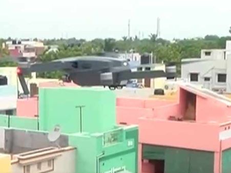 காணாமல் போன ஹெலிகேம்.. தேடி கண்டுபிடித்த சென்னம்மா.. பரிசு தராமல் 'எஸ்' ஆன அதிகாரிகள்