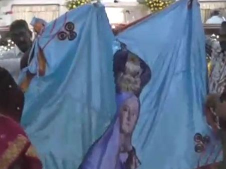 கிருஷ்ணகிரி தூய பாத்திமா அன்னை ஆலய 45-வது தேர்விழா.. கொடியேற்றத்துடன் கோலாகல தொடக்கம்