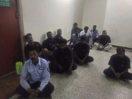 17 பேரையும் தூக்கிலிடுங்கள்... சென்னையில் மாற்றுத்திறனாளிகள் ஆர்ப்பாட்டத்தில் ஆவேசம்