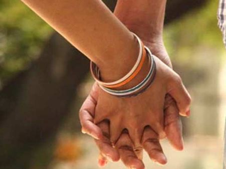 உரிக்க உரிக்க ஒன்றுமில்லாத வெங்காயம் போல இருக்கிறது இன்றைய காதல்.. பரிதாபமாக பறிபோனது ஒரு உயிர்!