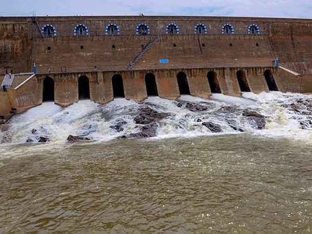 5 ஆண்டுகளுக்குப் பின் நிரம்பியது மேட்டூர் அணை... மகிழ்ச்சி வெள்ளத்தில் மக்கள்