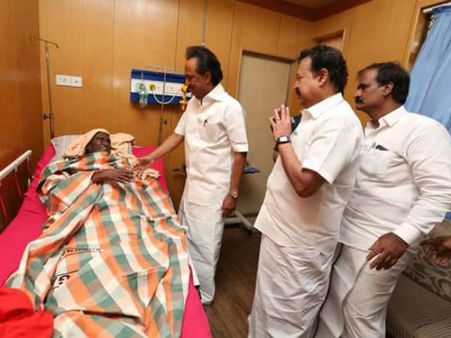 மூத்த கம்யூ. தலைவர் தா.பாண்டியனை நேரில் சந்தித்தார் ஸ்டாலின்.. நலம் விசாரித்தார்