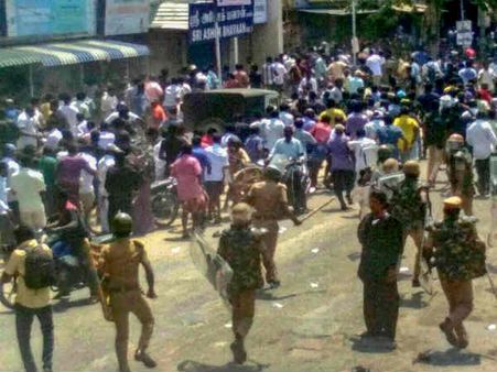 தூத்துக்குடி ஆட்சியர் அலுவலகத்தில் உள்ள 277 ஊழியர்களை காப்பாற்றவே துப்பாக்கிச் சூடு- தமிழக டிஜிபி