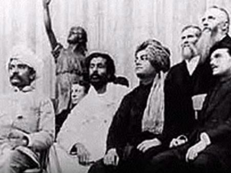 அமெரிக்காவை திரும்பி பார்க்க வைத்த விவேகானந்தர்.. அமைதிக்கான சிகாகோ உரை