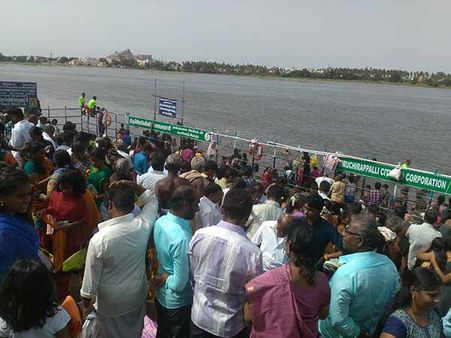 ஆடிப்பெருக்கு: காவிரி தங்கைக்கு சீர் கொடுக்கும் ஸ்ரீ ரங்கம் நம்பெருமாள்