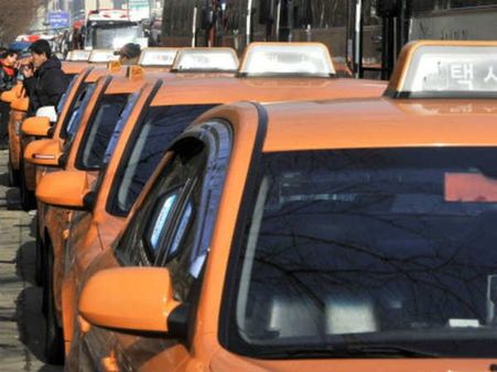 காது கேளாதவர்கள் இணைந்து நடத்தும் டாக்சி நிறுவனம்.. தென் கொரியாவில் ஹிட்!