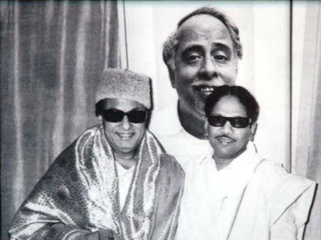 எடுத்து கொடுத்த கருணாநிதி.. விட்டு கொடுக்காத எம்ஜிஆர்.. இந்த நட்பு மீண்டும் வருமா??