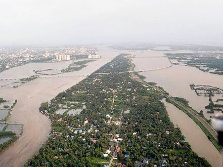 கேரளாவில் வரலாறு காணாத மழையால் ரூ.3000 கோடி இழப்பு 