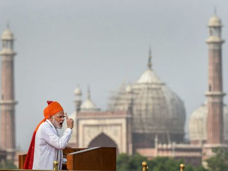 சுதந்திர தின உரையில் நீலகிரி நீலக்குறிஞ்சி மலரை குறிப்பிட்ட மோடி.. ஏன் தெரியுமா?