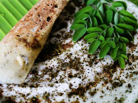 நம்ம ஊரின் பாரம்பரிய கிராமத்துத் தூவலில் ஆரோக்கியமான உணவாய் மாறும் இட்லியும், தோசையும்