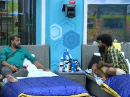 இந்த பாலாஜி திருந்தவே மாட்டாரா? நெட்டிசன்ஸ் டவுட்..!! #பிக்பாஸ் 2