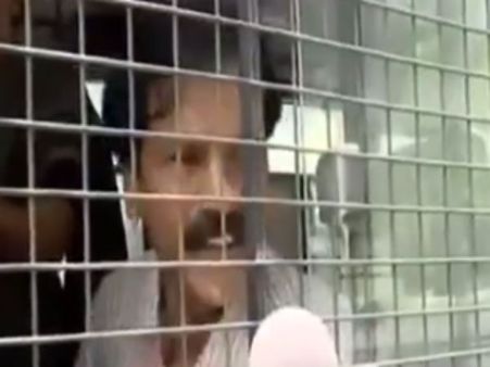 பிரதமர் மோடியை கொல்ல திட்டமிட்டதாக கூறி, ஹைதராபாத்தில் இடதுசாரி எழுத்தாளர் கைது!