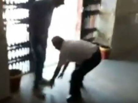 என்ன கொடுமை சார்.. கோஷம் போடாதீங்கன்னு சொன்னது ஒரு குத்தமா?