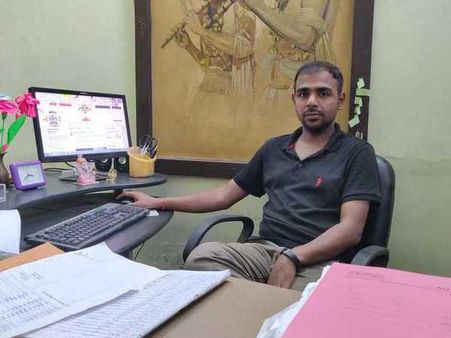 ரேடியோ கேட்கும் பழக்கத்தை அதிகரிக்க, ஆல் இந்தியா ரேடியோவின் இந்த அசத்தல் அதிகாரி செய்தது இதுதான்