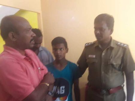 தாயை இழந்து தவித்த சிறுவனுக்கு பாதுகாவலரான காவல் உதவி ஆணையர் பாலமுருகன்.. சென்னையில் நெகிழ்ச்சி!