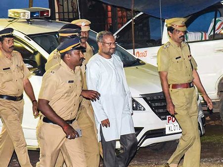 பாலியல் புகாரில் கைதான கேரள பிஷப் பிராங்கோவுக்கு 24ஆம் தேதி வரை போலீஸ் கஸ்டடி!