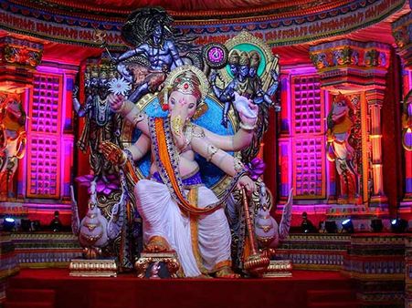 பிள்ளைகள் கொண்டாடும் பிள்ளையார் சதுர்த்தி - களைகட்டிய கணபதி ஊர்வலம்