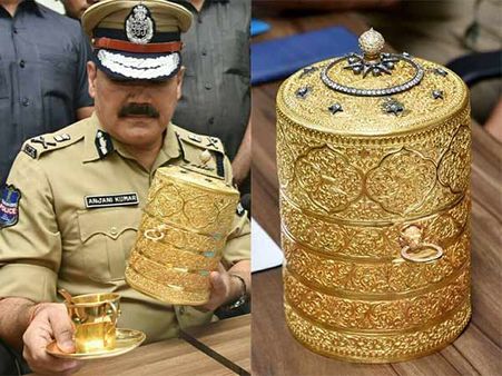 மியூசியத்தில் இருந்து திருடிச்சென்ற தங்க டிபன் பாக்ஸில் தினமும் மூக்கு முட்ட வெட்டிய கொள்ளையன்!!