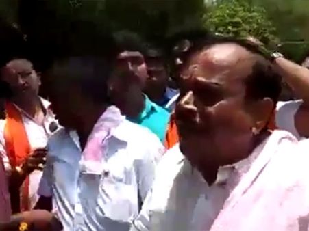 கைது பீதி.. பதுங்கியிருக்கும் எச் ராஜாவுக்கு காவலாக பண்ணை வீட்டில் குவிந்திருக்கும் பாஜக நிர்வாகிகள்