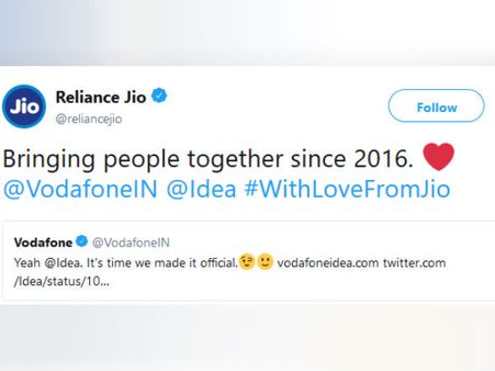 நீங்க ஜோடி சேர நாங்கதான் காரணம்.. வோடபோன்-ஐடியா இணைப்பை கிண்டல் செய்த ஜியோ!