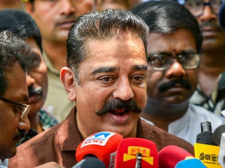 ஆதார் தீர்ப்பு.. அடுத்தவர் வீட்டு ஜன்னலை எட்டி பார்க்க கூடாது.. கமல்ஹாசன் கருத்து