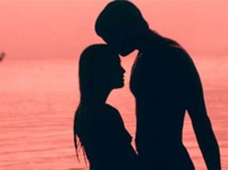 கள்ளக்காதலால் டிரைவருடன் ஓடிய பெண்.. மோகம் தீர்ந்து கள்ளக்காதலன் விலகியதால் தீக்குளித்து பலி!