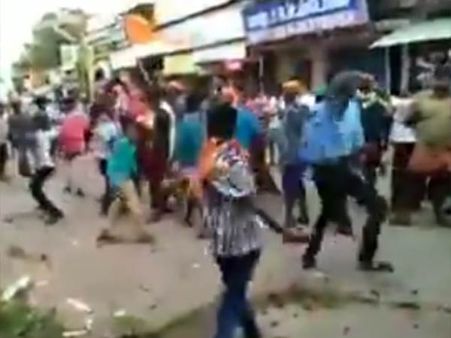 காவி முகமூடியுடன் வெறியாட்டம்... நெல்லை விநாயகர் ஊர்வலத்தில் பரபரப்பு