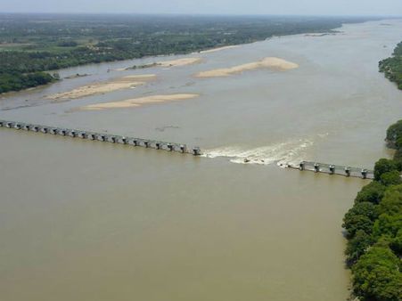 கண் திருஷ்டியால் உடைந்தது முக்கொம்பு அணை மதகுகள்... முழுசா செல்லூராராகவே மாறிய உதயகுமார்