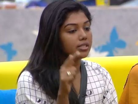 ஐஸ்வர்யா பைனஸ்ல்க்கு போகவே கூடாது.. கமலிடம் அதிரடியாய் பேசிய ஜனனி, ரித்விகா!