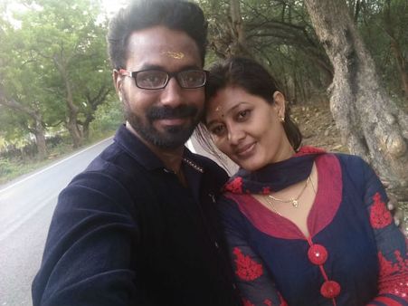 காந்தி லலித்குமார் ஆம்பளையே இல்லை.. சீரியல் நடிகை நிலானி பரபரப்பு தகவல்