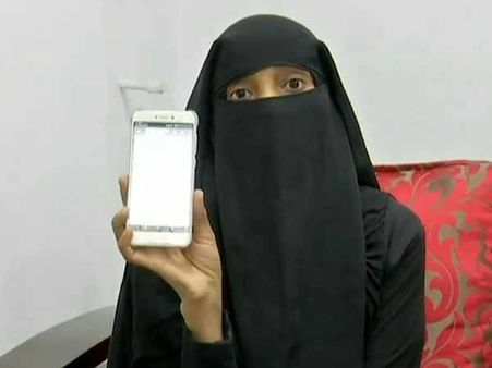 வாட்ஸ் ஆப்பில் வீடியோ அனுப்பலாம், போட்டோ அனுப்பலாம்.. இதையுமா அனுப்புவீங்க!