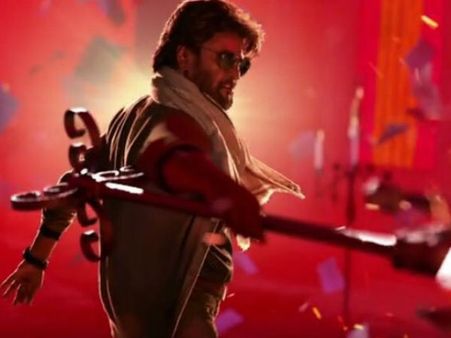 ஆரம்பிச்சுட்டாரு வேட்ட.. வச்சுக்காதிங்க சேட்ட.. ஆளபோறார் நாட்ட.. அசத்தும் நெட்டிசன்ஸ்! #பேட்ட