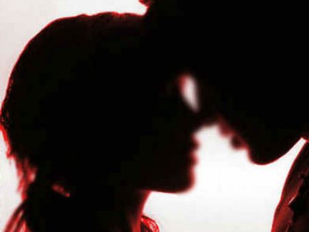 அபிராமி- சுந்தரத்துக்கு மத்தியில் இப்படி ஒரு கள்ளக்காதல் ஜோடி..!!