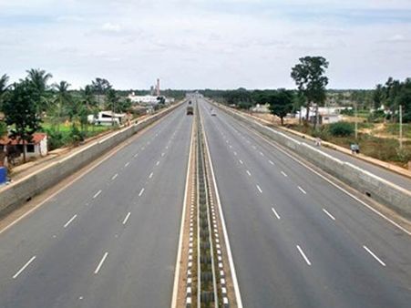 பணமில்லை, நிலமும் இல்லை.. சேலம் 8 வழிச்சாலையை 6 வழியாக மாற்ற முடிவு.. நெடுஞ்சாலை ஆணையம் பரபரப்பு!