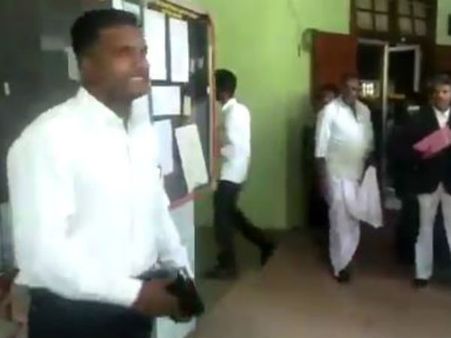 உலகம் அழிந்துவிடும்.. ஓரின சேர்க்கை வேண்டாம்.. கோவை நீதிமன்றத்தில் மதபோதகரால் பரபரப்பு -வீடியோ