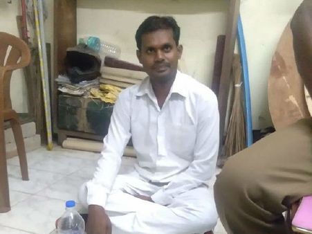 சென்னை அண்ணா சாலையில் பெரியார் சிலை மீது செருப்பு வீச்சு.. பாஜக வக்கீல் கைது!