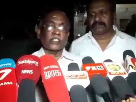 வெளியில் சொல்ல முடியாத வார்த்தைகளால் பாஜகவினர் திட்டினர்.. சோபியா தந்தை குமுறல்